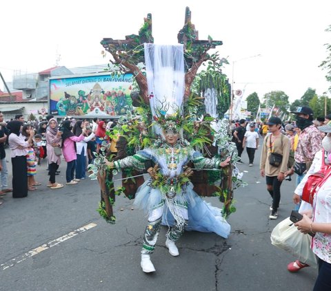 Usung The Magic of Ijen Geopark, Banyuwangi Ethno Carnival Pukau Ribuan Pengunjung