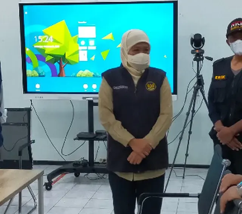 Menurut Khofifah, kader Muslimat secara personal boleh mengekspresikan pilihan politiknya untuk membangun demokrasi politik yang substantif dan kualitatif.