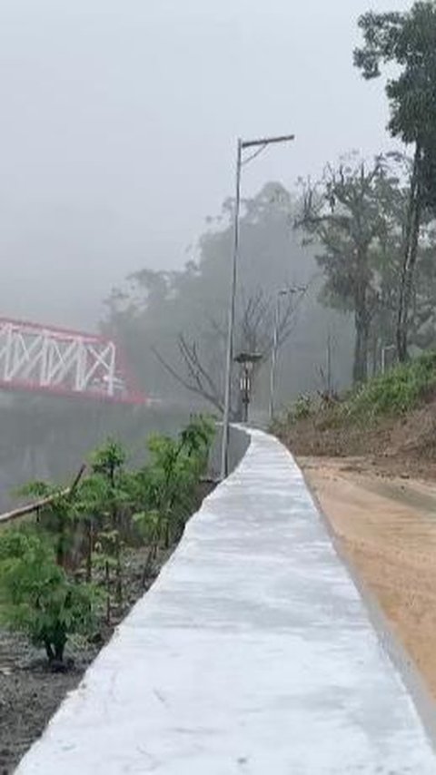 Pemasangan jembatan bailey ini dilakukan setelah hasil survei sesuai secara teknis dan cuaca di wilayah hulu dan hilir Gunung Semeru mendukung, seperti kondisi Sungai Kali Glidik yang sudah surut dan tidak hujan. Uji beban jembatan tersebut akan dilakukan sebelum dioperasikan untuk masyarakat umum.