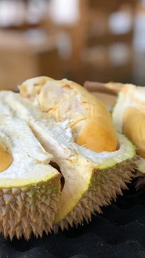 Tak sedikit pelaku UMKM di desa tersebut yang telah lama diberdayakan Mantri BRI, potensi wisata baru kemudian muncul, yaitu kuliner buah durian