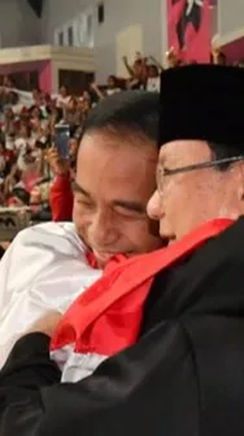 Prabowo bersama Jokowi.