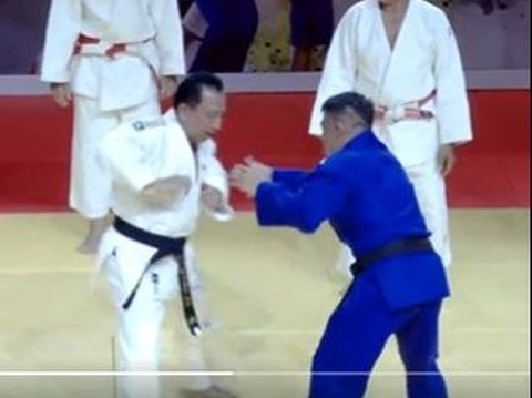 Gagah Perkasa, Kapolri Jenderal Sigit Banting Atlet Judo Dua Kali hingga Keok