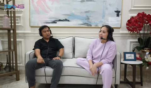 Saat itu kata Lemon karyawan Rans baru tiga orang. Tugas Lemon bersama rekannya yakni membuat daily vlog keseharian keluarga Raffi dan Nagita.