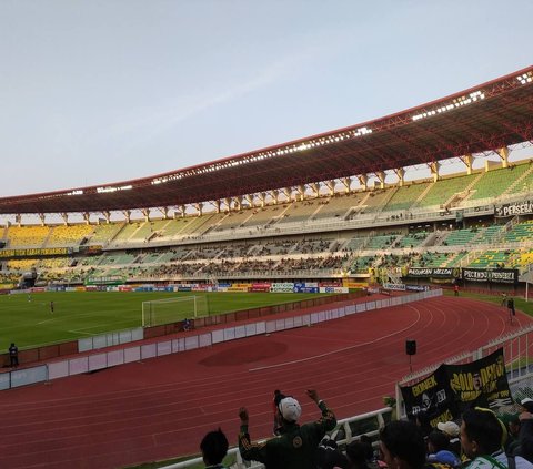 Federasi Sepak Bola Dunia atau FIFA melakukan inspeksi Gelora Bung Tomo (GBT)  Surabaya jelang Piala Dunia U-17 2023. Stadion kebanggaan warga Surabaya ini digadang-gadang jadi lokasi ajang sepak bola bergengsi tersebut.