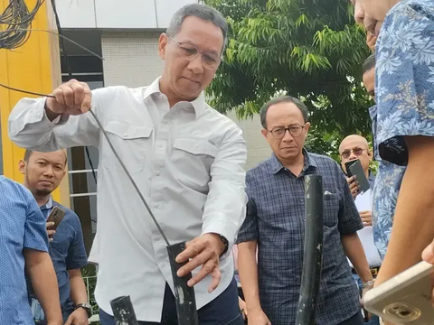 Potret Jalanan Jakarta Terlilit Kabel Semrawut