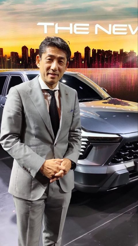 Watanabe mendesain versi mobil konsep dan produksi massal bersamaan. <br />Nama New SUV Mitsubishi ini diumumkan di GIIAS 2023