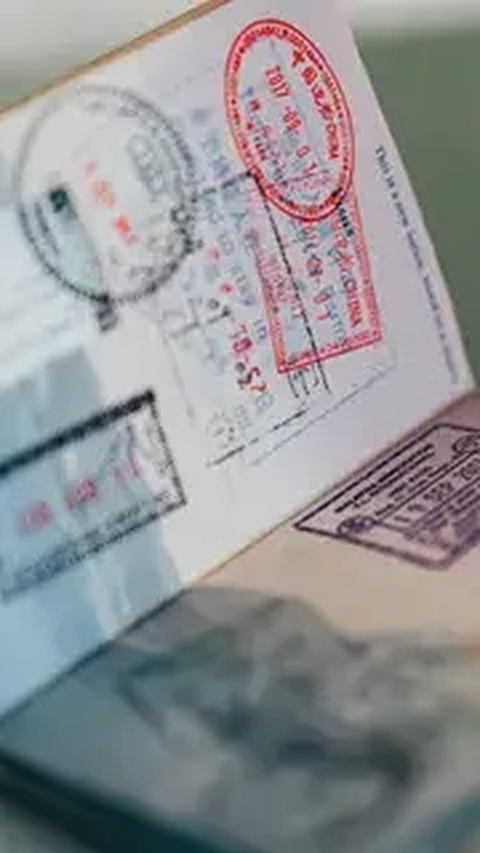 Luhut Beberkan Kriteria Penerima Golden Visa dari Indonesia