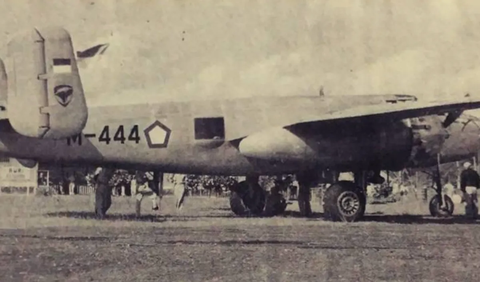 Walau AURI Sudah Punya Pesawat Pengebom Canggih TU-16 dan TU-16 KS, Pedet Memilih Pesawat Andalannya B-25.