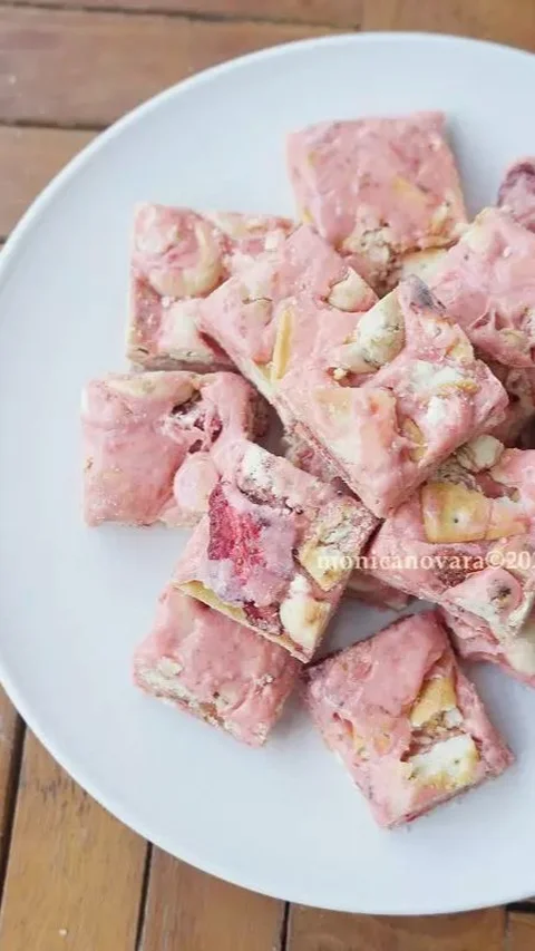 5. Nougat Kacang Susu