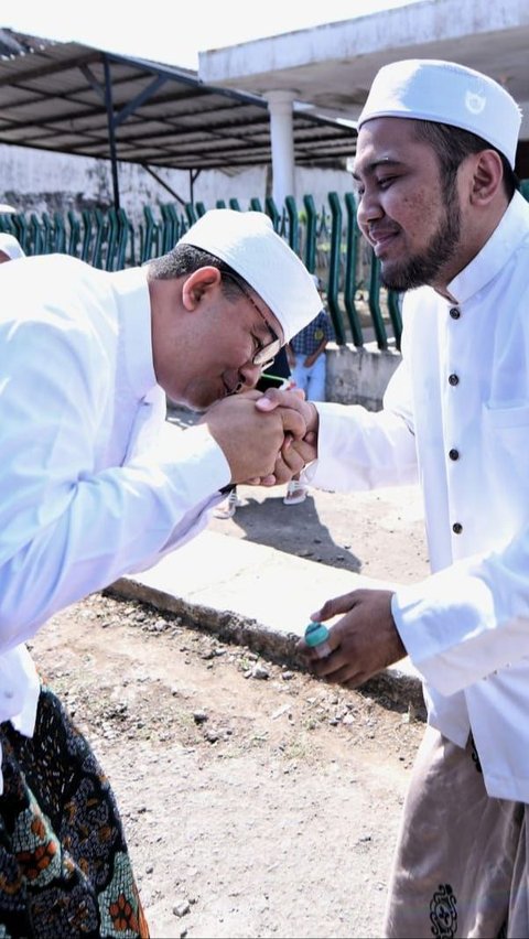 Berkunjung ke Dua Ponpes di Bondowoso, Anies Minta Arahan dan Petunjuk Kiai