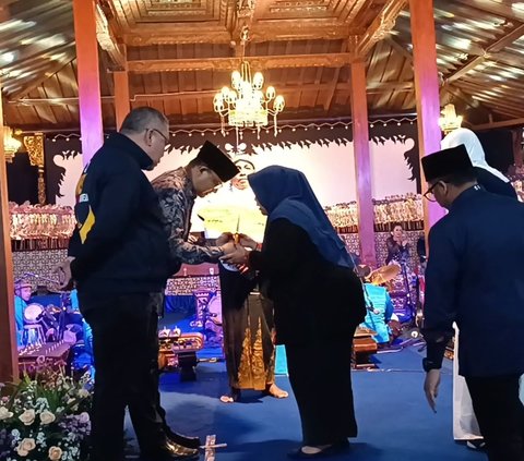 Anies juga menegaskan bahwa seni budaya bukan semata-mata kegiatan pariwisata tetapi sebagai kegiatan kebudayaan.