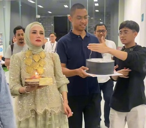 Potret Kejutan Ultah Mulan Jameela Untuk Putri Cantiknya Tiara Savitri, Penampilannya Bikin Salfok