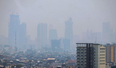 Koalisi Inisiatif Bersihkan Udara Kota dan Semesta (Ibukota) menyatakan, dalam dua bulan terakhir kualitas udara di Jakarta memburuk.