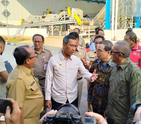 Sebelumnya, Ketua Komisi B DPRD DKI Jakarta Ismail menilai penghentian proyek Intermediate Treatment Facility (ITF) Sunter oleh Penjabat (Pj) Gubernur DKI Jakarta Heru Budi Hartono sebagai pelanggaran terhadap sejumlah regulasi.