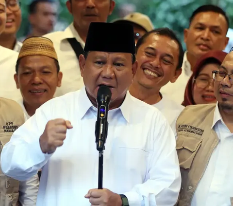 Momen Prabowo Bareng Gibran Hadiri Hari Veteran Nasional