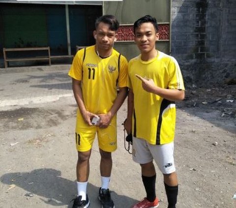 Awalnya Fans Kini Lawan Tanding Futsal, Kisah Pria Bertemu Sang Idola Ini Curi Perhatian