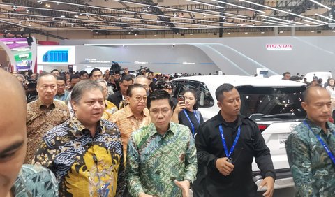 Tiga merek karoseri juga hadir pada GIIAS 2023, yakni Adiputro, Laksana, dan Tentrem.