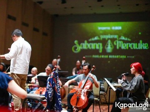 Potret Isyana Sarasvati yang Cantik dengan Busana Merah saat Latihan Menjelang Pagelaran 'Pahlawan Nusantara' dari Sabang hingga Merauke