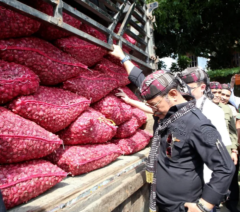 Mentan SYL Lepas Ekspor Bawang Merah ke Thailand, Senilai Rp3,4 Miliar