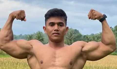 Kabid Humas Polda Bali Kombes Pol Jansen Avitus Panjaitan mengatakan korban mengalami patah leher dan meninggal dunia usai tertimpa beban seberat sekira 200 kilogram.