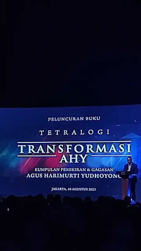 SBY tidak dapat hadir secara langsung di acara peluncuran buku AHY, karena sedang berada di Pacitan, Jawa Timur.