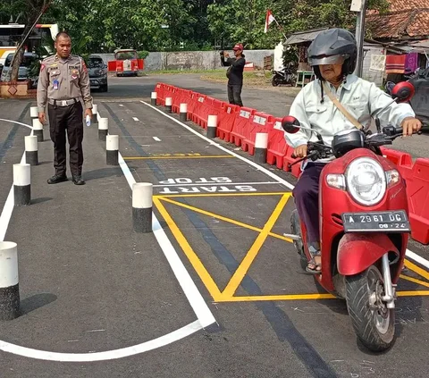 Polres Cianjur Beri Pelatihan Ujian Lalu Lintas Bagi Pemohon SIM, Ini Syaratnya