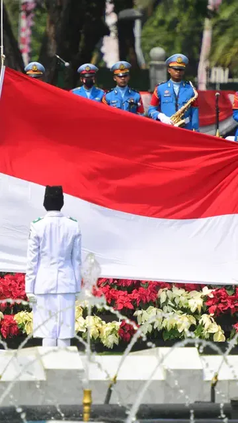 Warga Jatim Bisa Ikut Upacara Agustusan di Kantor Gubernur, Begini Cara Daftarnya