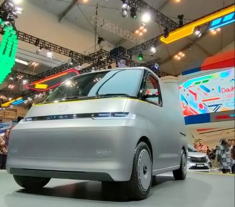 Mobil Listrik Konsep nan Futuristik Mejeng di Booth Daihatsu GIIAS 2023