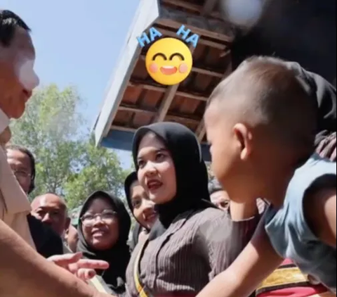 Bocil Dicuekin Prabowo saat Ingin Salaman, Endingnya Langsung Dikasih Hormat