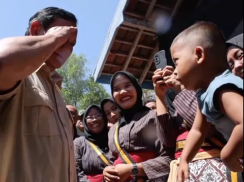 Prabowo Langsung Kasih Hormat