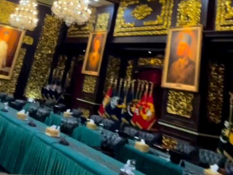 Momen Hotman Paris Bertemu Purnawirawan Jenderal Bintang Tiga TNI, Disebut Kawan Lama yang Selalu Setia