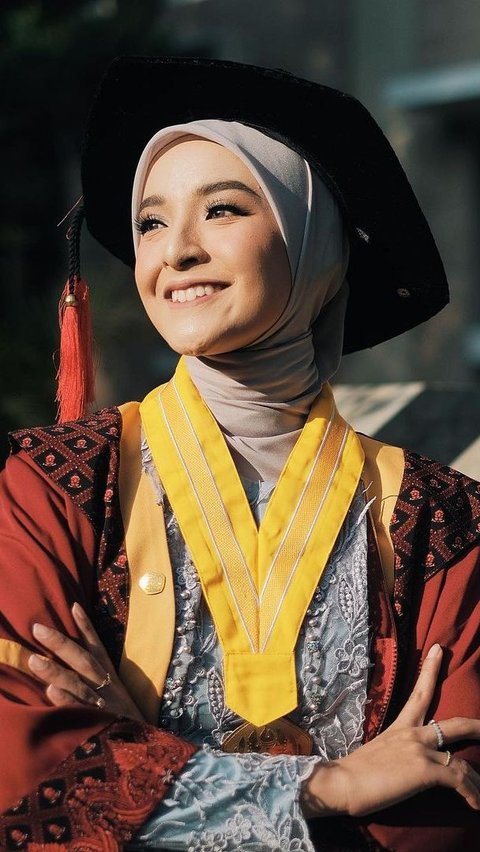 Bangkit dari Kehilangan, Ini Potret Wisuda Nabila Ishma Kekasih Mendiang Eril