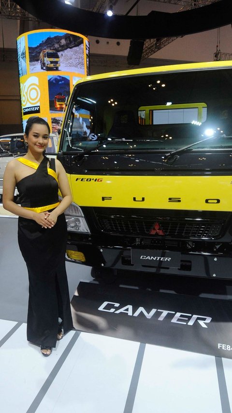 Selanjutnya, ada pula Canter 60th Years Special Edition. Kendaraan yang dibekali berbagai fitur modern ini diproduksi untuk .erayakan ulang tahun Canter ke-60.