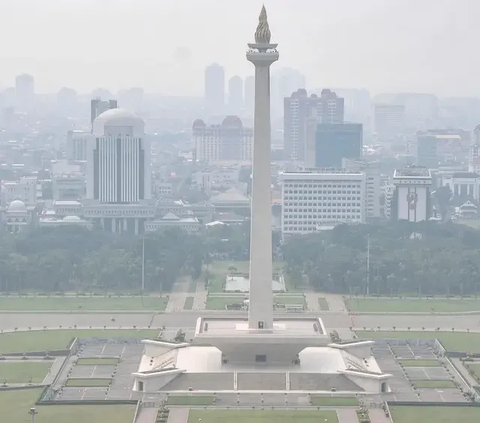 Penjelasan BMKG soal Langit Jakarta Keruh Akibat Polusi Udara Meningkat