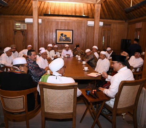 Ulama dan Habaib Madura Serta Keluarga Pendiri NU Beri Dukungan: Anies adalah Santri