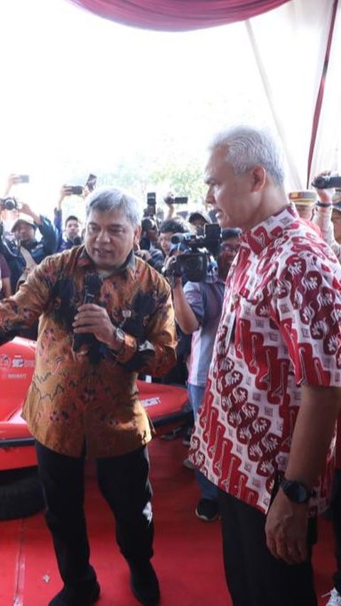 Ganjar Jadikan Cilacap Pilot Project Kapal Listrik, Dorong Transisi Energi