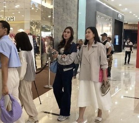 Dari Syahnaz Sadiqah Hingga Rachel Vennya, Ini Deretan Artis yang Hadiri Acara Peluncuran Koleksi Terbaru dari Brand Fashion Milik Nagita