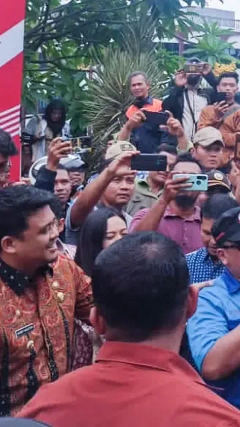 Ratusan Buruh Gelar Aksi Damai di Kantor Wali Kota Medan, Bobby Nasution Langsung Turun Tangan