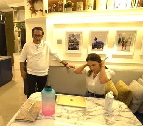 Sangat Estetik dan Dipenuhi Lukisan, Ini Potret Rumah Luna Maya yang Harganya Mencapai 25 Miliar