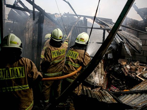 Kebakaran Hebat di Rumah Makan Dekat Mal Gandaria City, 75 Motor Hangus Terbakar
