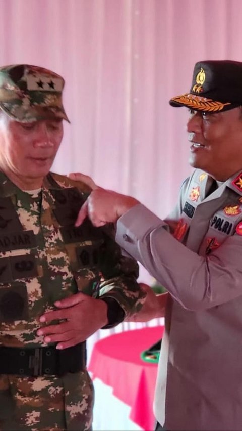 Lama Tak Jumpa, Kakak Adik Sama-sama Jenderal di TNI-Polri Bertemu di Pusdik Kopassus lalu Salam Komando