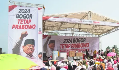 Sementara itu, Partai Amanat Nasional (PAN) sebelumnya telah berkoalisi dengan Golkar dan PPP bernama Koalisi Indonesia Bersatu.