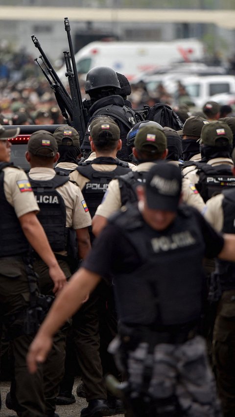 Presiden Ekuador Guillermo Lasso telah mengumumkan pada hari Sabtu (12/8/2023) bahwa Macias dipindahkan ke penjara keamanan maksimum La Roca.