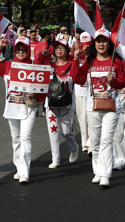 Kegiatan ini juga untuk mendukung gerakan pembagian 10 juta bendera merah putih kepada warga.