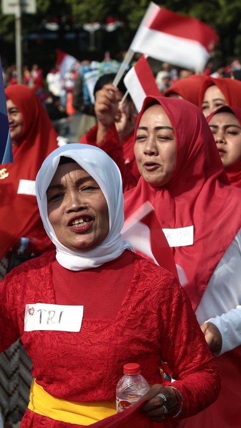 Parade itu digelar saat Hari Bebas kendaraan Bermotor diberlakukan di kawasan Sudirman, Thamrin hingga Bundaran HI.