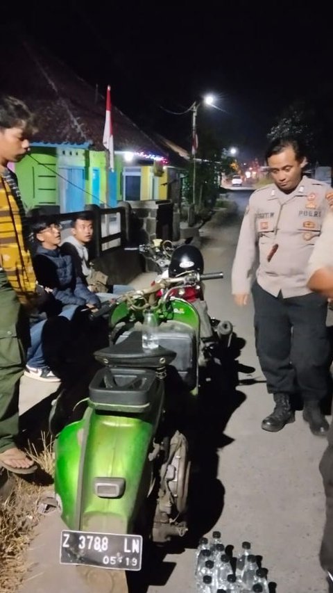 Modus Baru, Penjual Miras Pakai Vespa Keliling Bikin Resah Warga Tasikmalaya