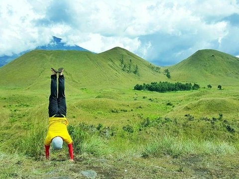 Eksotisme Kawah Wurung Bondowoso, Miniatur Gunung Bromo Mirip Bukit Teletubbies