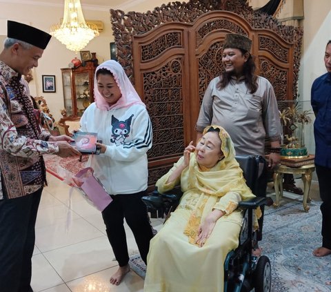 Sowan ke Nyai Sinta Nuriyah, Ganjar Mengaku Menyambung Perjuangan Gus Dur