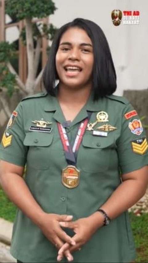 Serka Carlelis menjadi perwakilan dari TNI AD yang berhasil meraih medali emas di kategori nomor 25 meter sport pistol women.