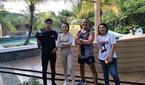 Beberapa nama artis yang memilihnya menjadi Personal Trainer (PT) yaitu  Sasha Alexa, Ayu Ting Ting,  Anggita Sari, Selvi Kitty, Bebizie, dan lainnya.